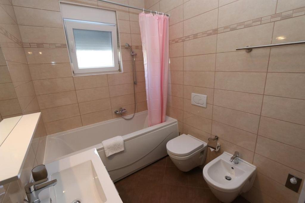 Guesthouse メドゥリン エクステリア 写真